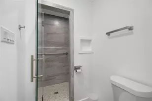 6004 Bois D Arc St, Houston, TX 77087 - Photo 31