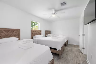 6004 Bois D Arc Street, Houston, TX 77087 - Photo 15