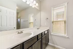 6430 Macroom Meadows Ln, Houston, TX 77048 - Photo 15