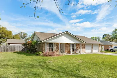 1100 Western Avenue, Angleton, TX 77515 - Photo 3