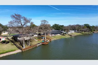 414 Lakeview Drive, Sugar Land, TX 77498 - Photo 35