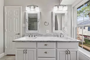 6351 Briar Rose Dr, Houston, TX 77057 - Photo 17