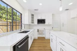 2012 Catamaran Dr, League City, TX 77573 - Photo 5