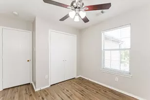 12510 Aarons Way Dr, Houston, TX 77066 - Photo 11