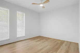 9423 Bollingbrook Dr, Houston, TX 77083 - Photo 9