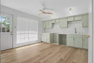 9423 Bollingbrook Dr, Houston, TX 77083 - Photo 11