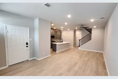 8009 Scanlan Trail, Missouri City, TX 77459 - Photo 3