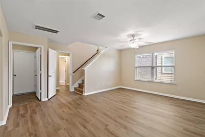 13111 Royal Bell Court, Houston, TX 77047 - Photo 7