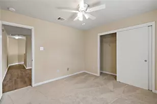 13111 Royal Bell Ct, Houston, TX 77047 - Photo 17