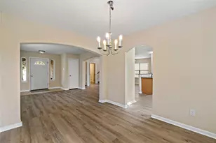 13111 Royal Bell Ct, Houston, TX 77047 - Photo 3