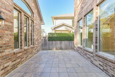 210 Liatris Court, Conroe, TX 77304 - Photo 21