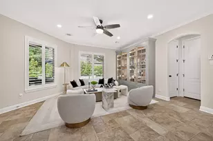 15 Veilwood Cir, The Woodlands, TX 77382 - Photo 13
