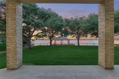 9370 Escondido Drive, Willis, TX 77318 - Photo 37