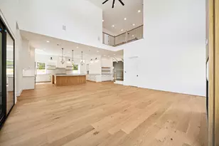 710 Sue Barnett Dr, Houston, TX 77018 - Photo 19