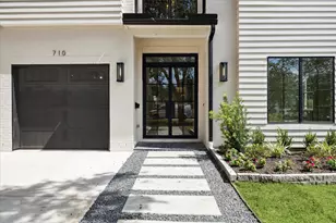 710 Sue Barnett Dr, Houston, TX 77018 - Photo 11