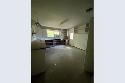 405 Azalea Drive, Baytown, TX 77520 - Photo 17