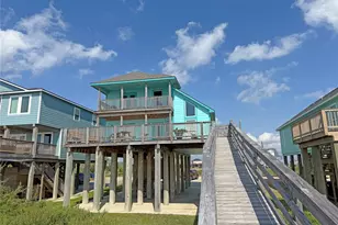 4719 Bluewater Dr, Freeport, TX 77541 - Photo 3