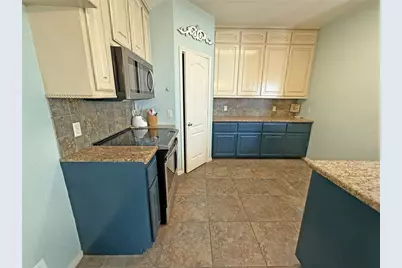4719 Bluewater Drive, Freeport, TX 77541 - Photo 9