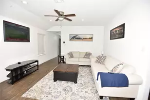 16684 Lonely Pines Dr, Conroe, TX 77302 - Photo 11