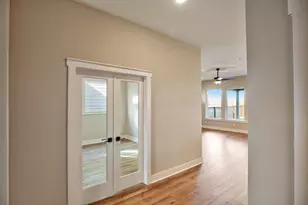 18422 Joyous Ln, Cypress, TX 77433 - Photo 21