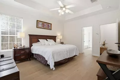 73 W Sandalbranch Circle, The Woodlands, TX 77382 - Photo 15
