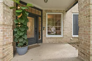 73 W Sandalbranch Cir, The Woodlands, TX 77382 - Photo 3