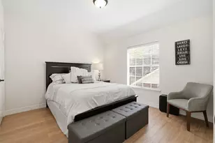 73 W Sandalbranch Cir, The Woodlands, TX 77382 - Photo 19