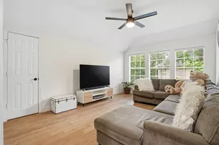 73 W Sandalbranch Cir, The Woodlands, TX 77382 - Photo 27