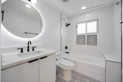 1310 Walton Street, Houston, TX 77009 - Photo 15