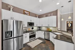 514 Oak Ridge Grove Cir, Oak Ridge North, TX 77386 - Photo 11