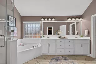 514 Oak Ridge Grove Cir, Oak Ridge North, TX 77386 - Photo 19