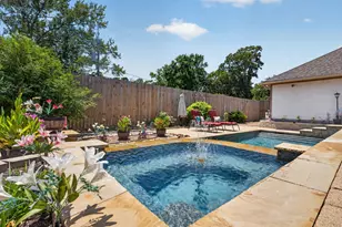 514 Oak Ridge Grove Cir, Oak Ridge North, TX 77386 - Photo 33