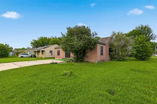 1419 Silverdale St, Houston, TX 77029 - Photo 13