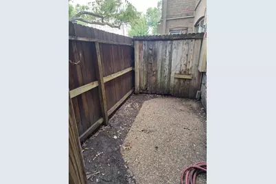 4641 Wild Indigo Street #437, Houston, TX 77027 - Photo 3