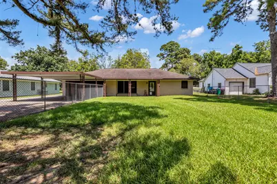 1900 Wright Boulevard, Baytown, TX 77520 - Photo 7