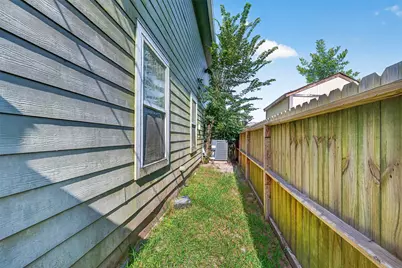 3215 Angelfish Cove, Baytown, TX 77523 - Photo 39