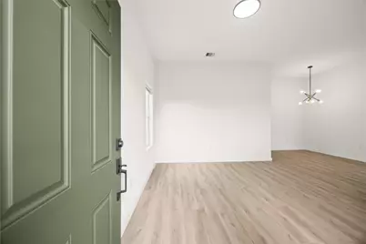 9709 Pelsey Street #B, Houston, TX 77029 - Photo 5