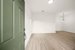 9709 Pelsey St, Houston, TX 77029 - Photo 5