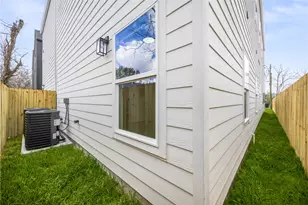 9709 Pelsey St, Houston, TX 77029 - Photo 23