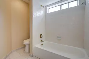 4006 Forest Birch Ct, Houston, TX 77059 - Photo 41