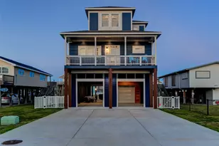 4219 Nueces Dr, Galveston, TX 77554 - Photo 1