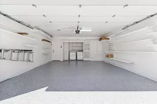 1833 Saxony Ln, Houston, TX 77058 - Photo 3