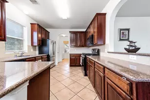 3705 Canterbury Park Dr, Pearland, TX 77584 - Photo 13