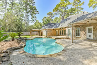 27 Hornsilver Place, The Woodlands, TX 77381 - Photo 7