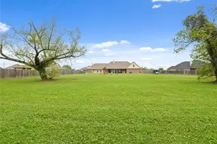 4502 Landon Ln, Baytown, TX 77523 - Photo 41