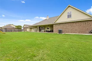 4502 Landon Ln, Baytown, TX 77523 - Photo 43