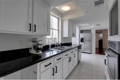 5985 Inwood Drive, Houston, TX 77057 - Photo 17