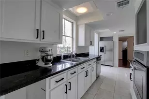 5985 Inwood Dr, Houston, TX 77057 - Photo 17