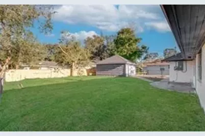 5230 W Bellfort Avenue, Houston, TX 77035 - Photo 3