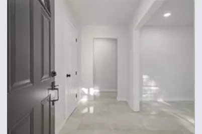 5230 W Bellfort Avenue, Houston, TX 77035 - Photo 13